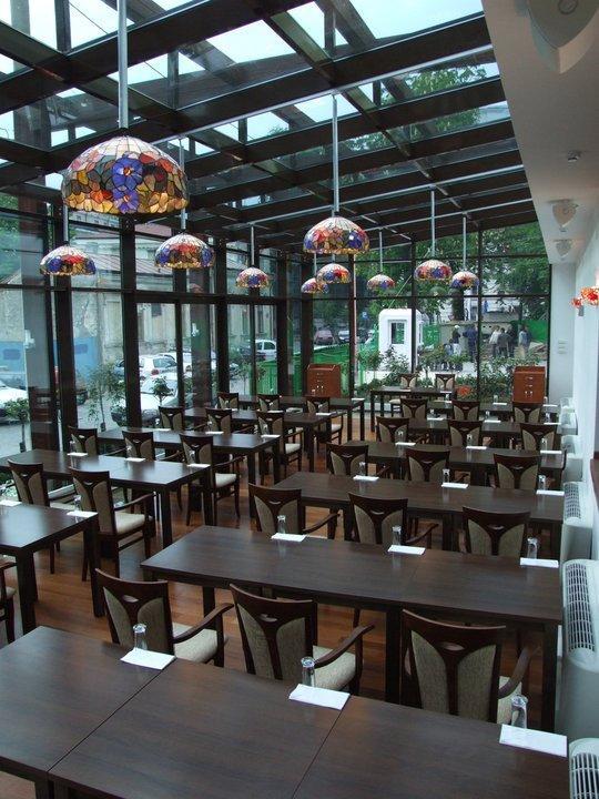Marshal Hotel Bukarest Kültér fotó