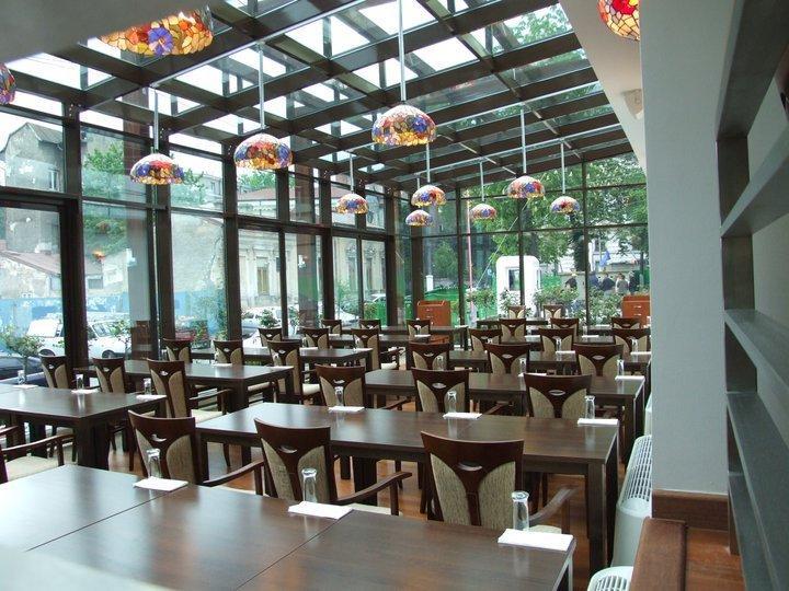 Marshal Hotel Bukarest Kültér fotó